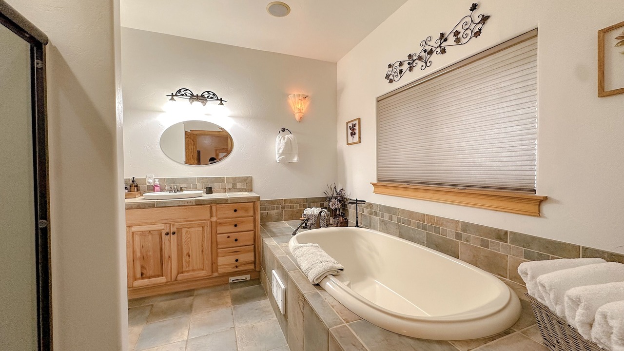 Photo of Bathroom in Lakeside