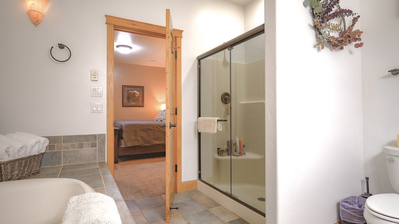 Photo of Bathroom in Lakeside
