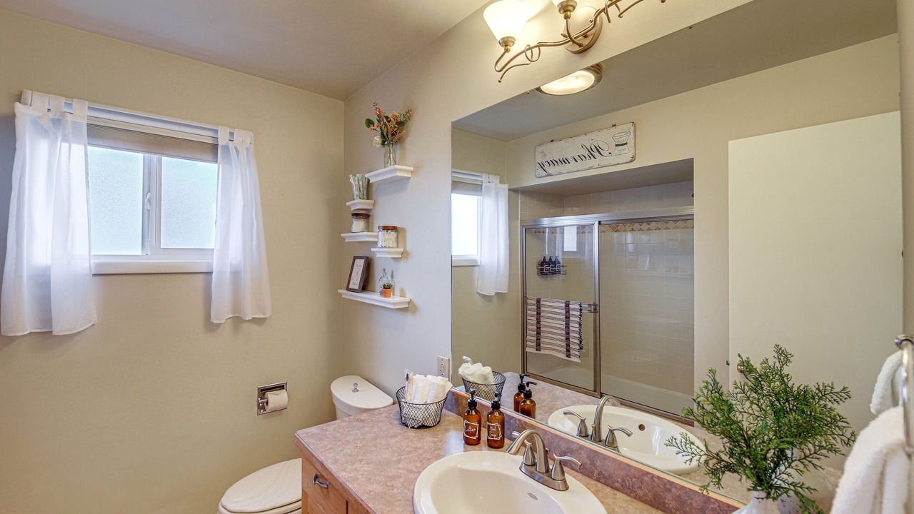 Photo of Bathroom in Southgate Triangle