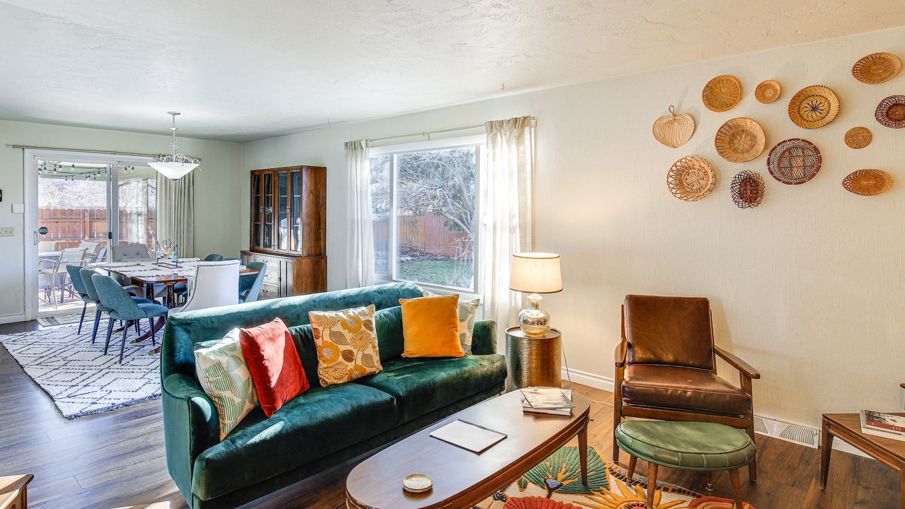 Photo of Livingroom in Southgate Triangle