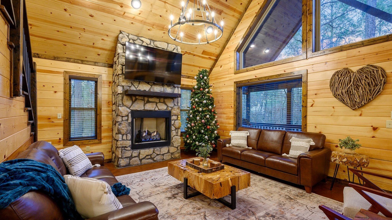 Photo of Livingroom in Hochatown