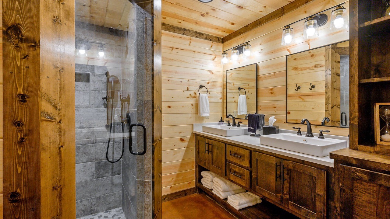 Photo of Bathroom in Hochatown