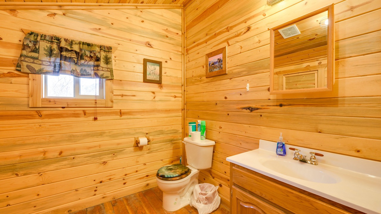 Photo of Bathroom in Salmon