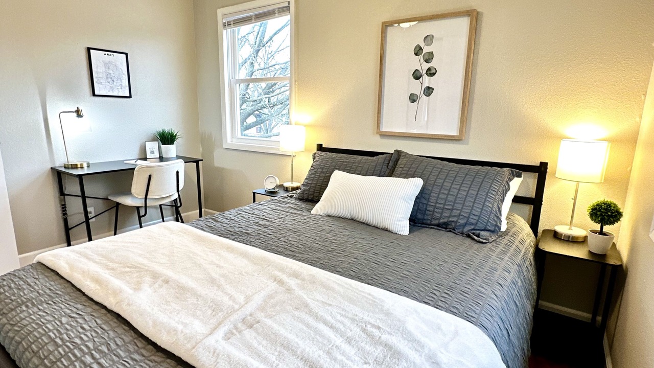 Photo of Bedroom in Ames