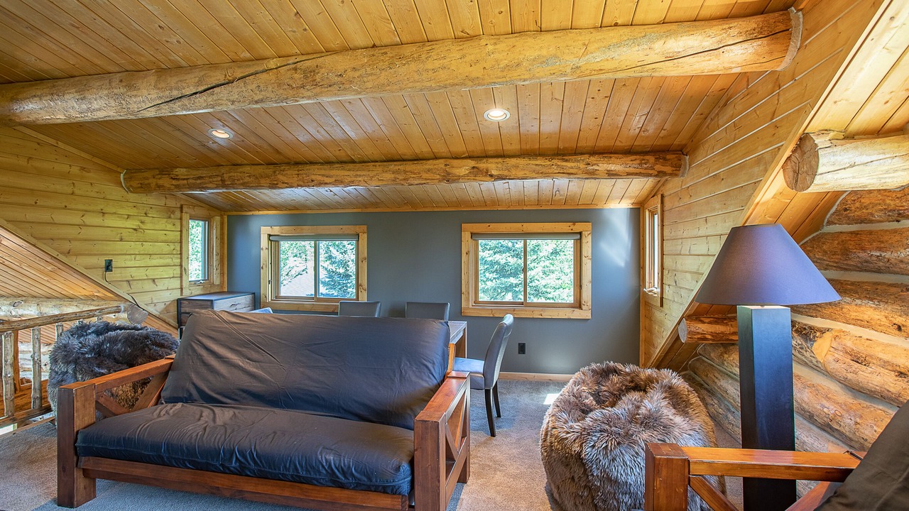 Photo of Livingroom in Alpine Northwest
