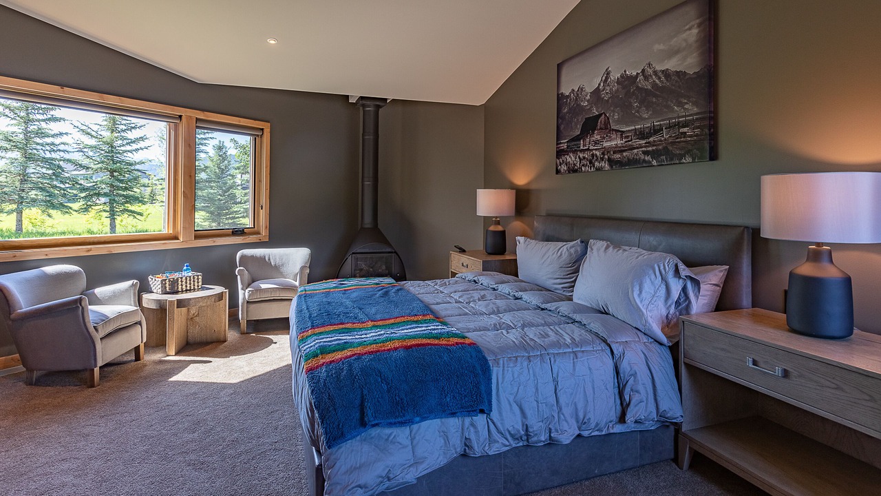 Photo of Bedroom in Alpine Northwest