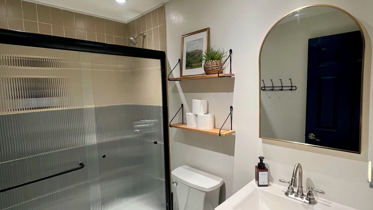Photo of Bathroom in Longfellow