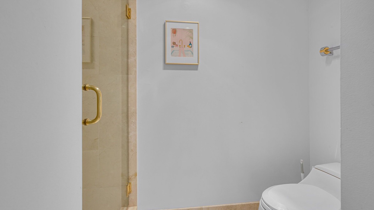 Photo of Bathroom in Pacific Terrace