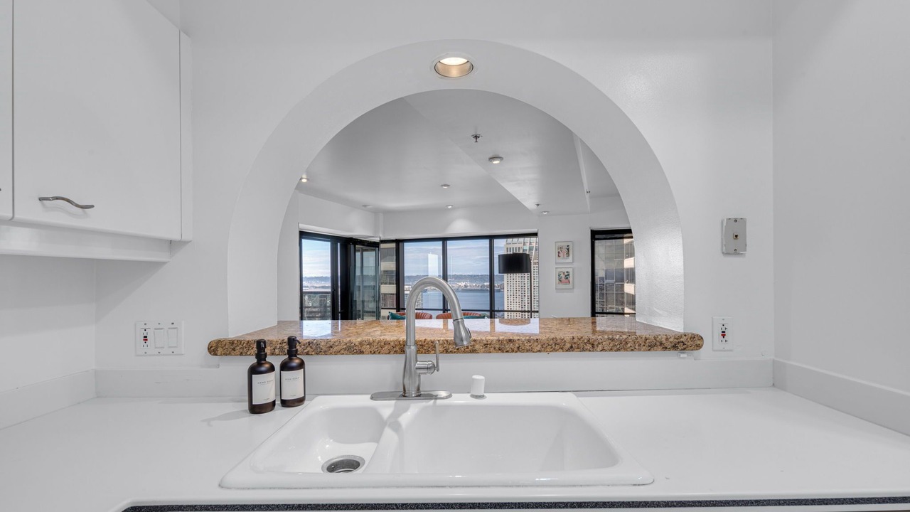 Photo of Kitchen in Pacific Terrace