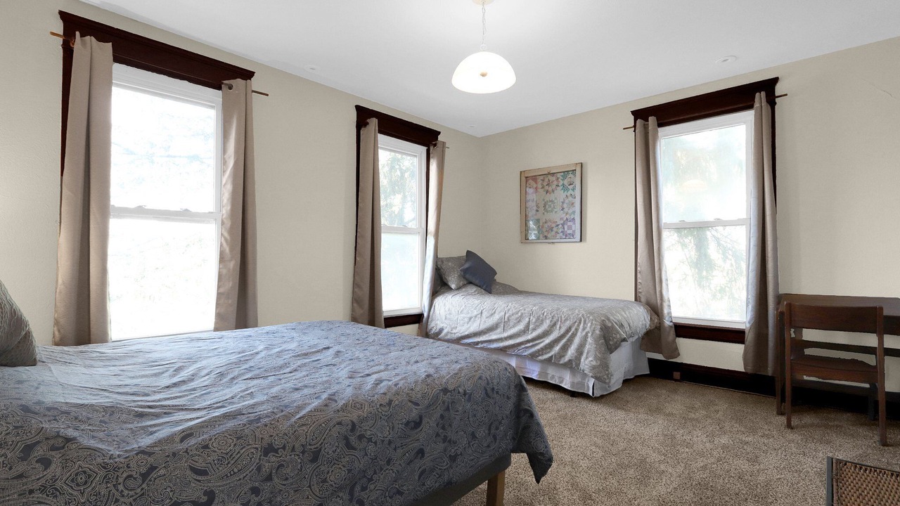 Photo of Bedroom in Mount Vernon