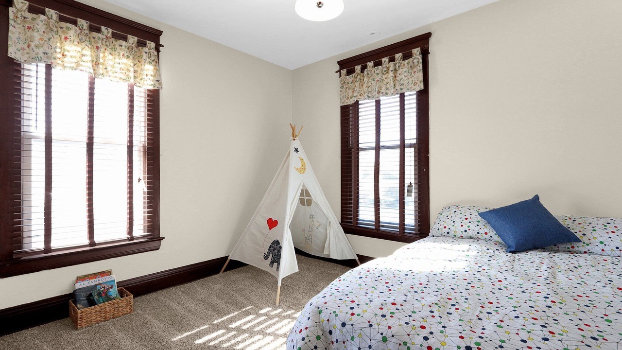 Photo of Bedroom in Mount Vernon