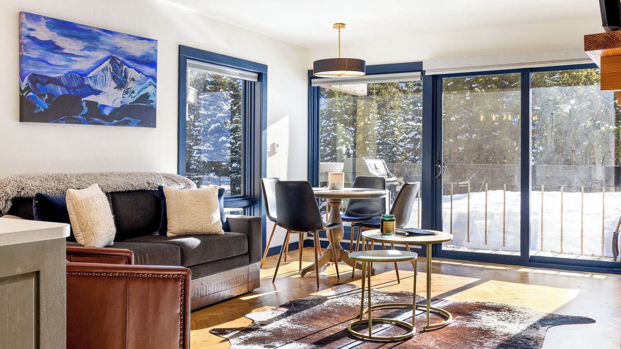Photo of Livingroom in Big Horn