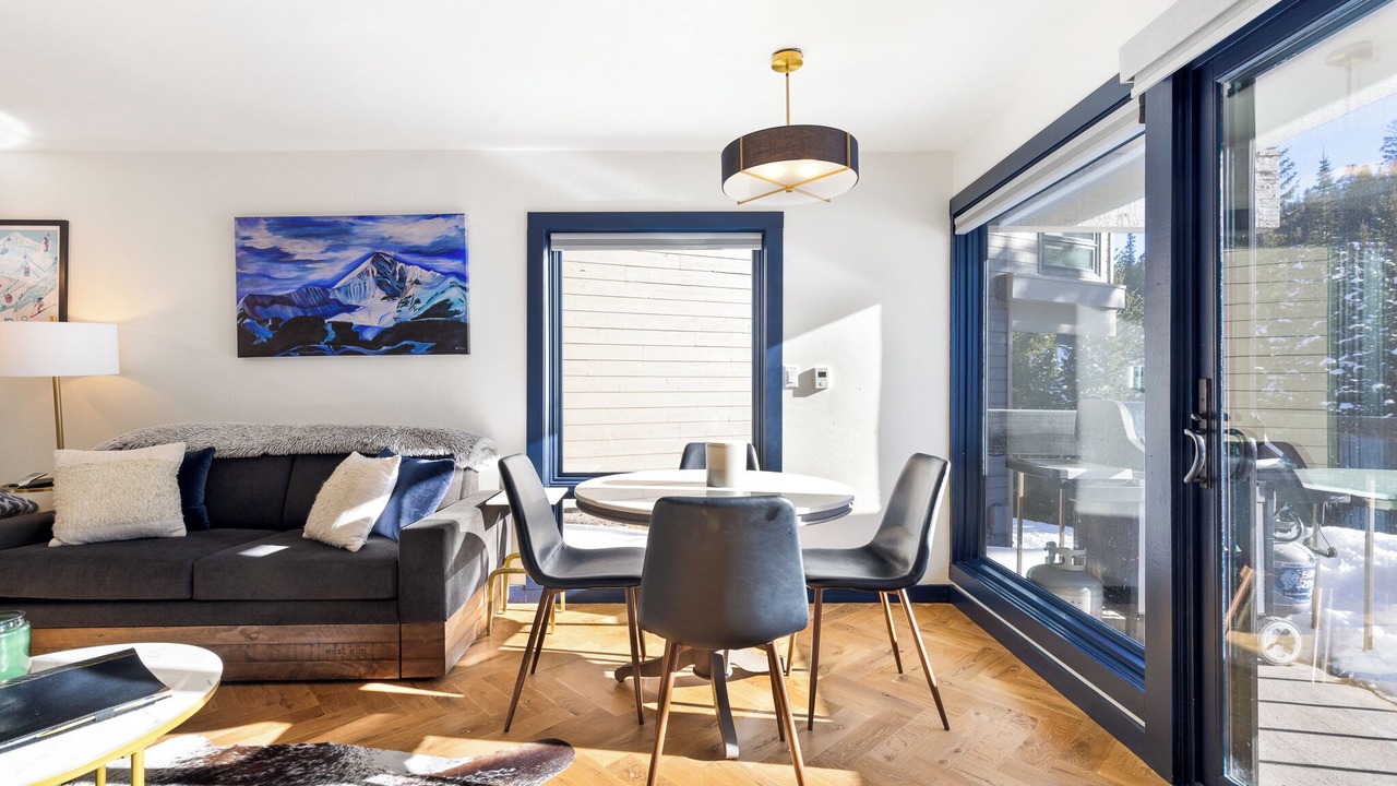 Photo of Livingroom in Big Horn