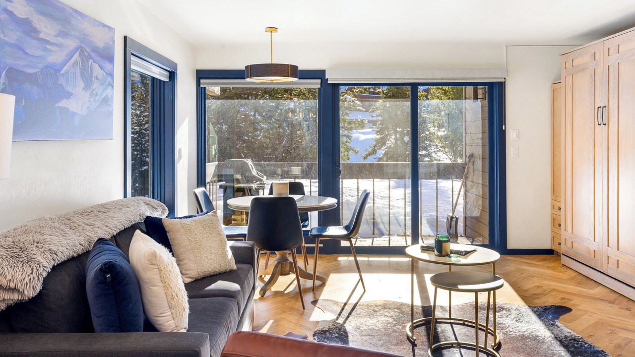 Photo of Livingroom in Big Horn