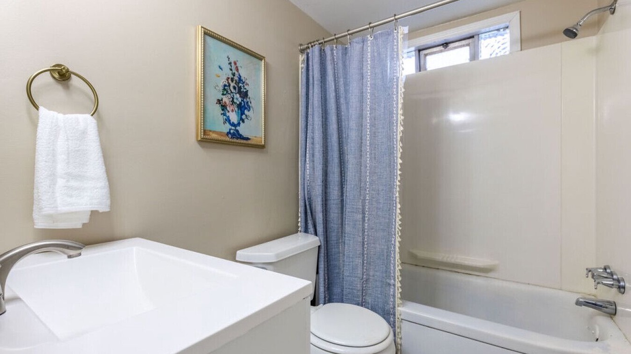 Photo of Bathroom in Maple Heights
