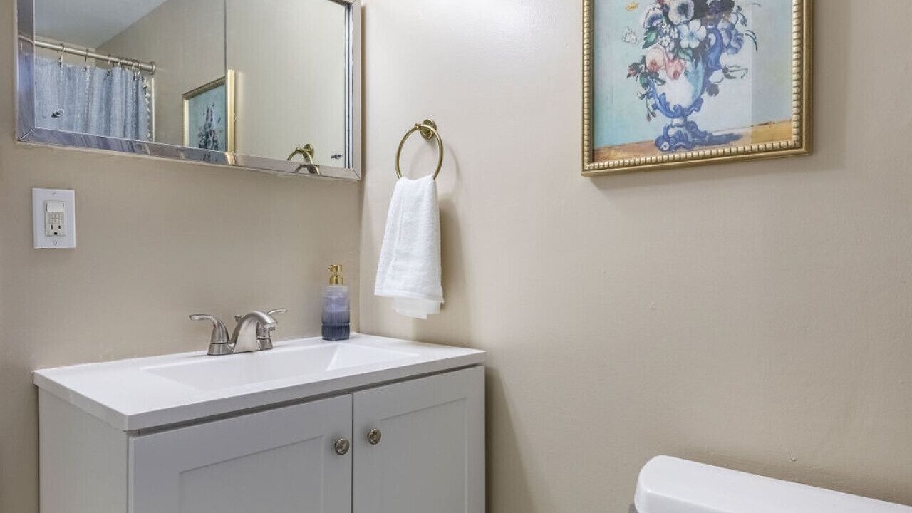 Photo of Bathroom in Maple Heights
