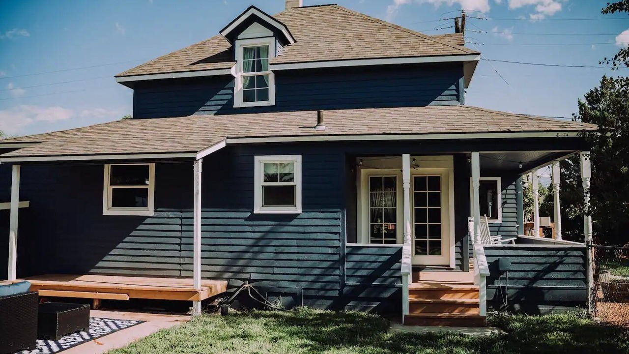 Photo of Outdoor in Salmon