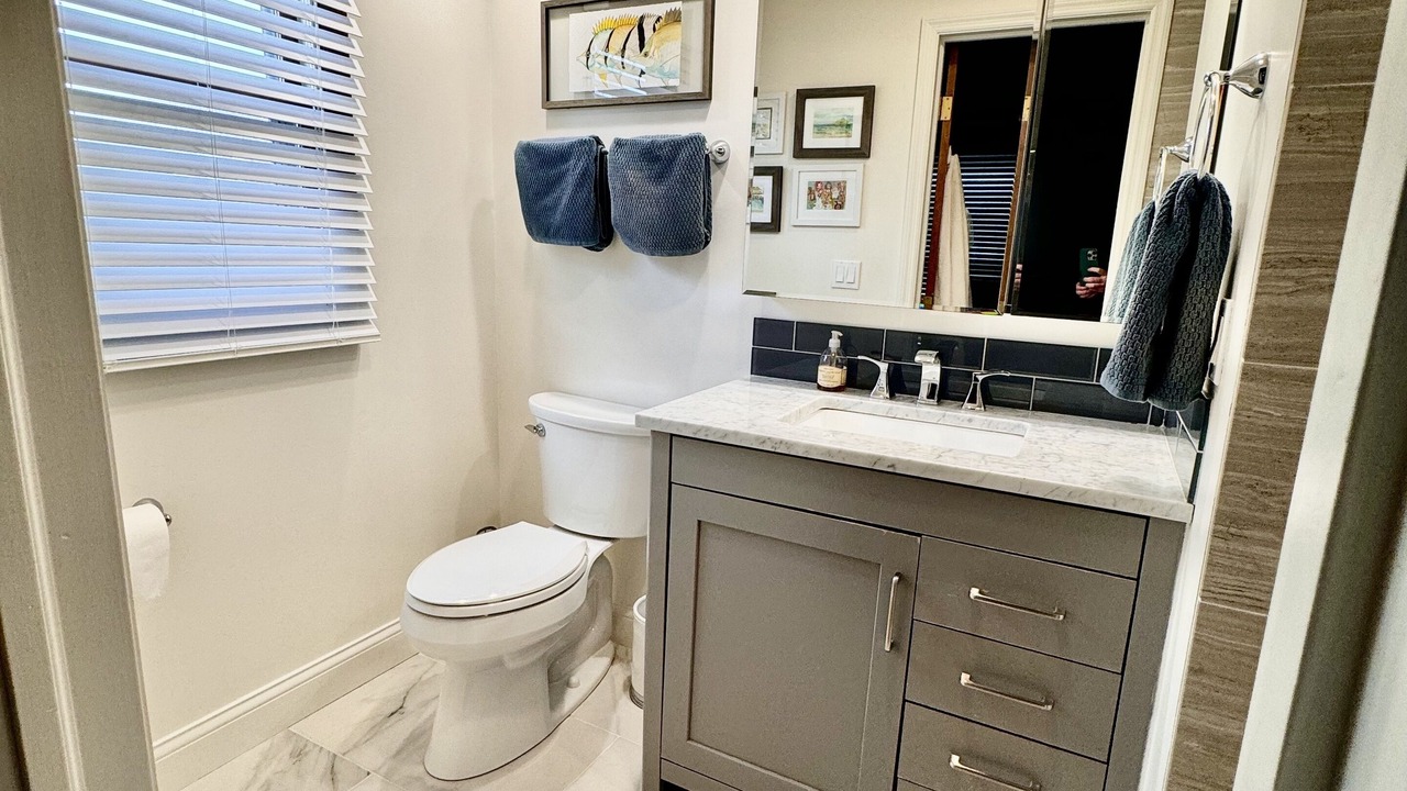 Photo of Bathroom in Downtown Columbus