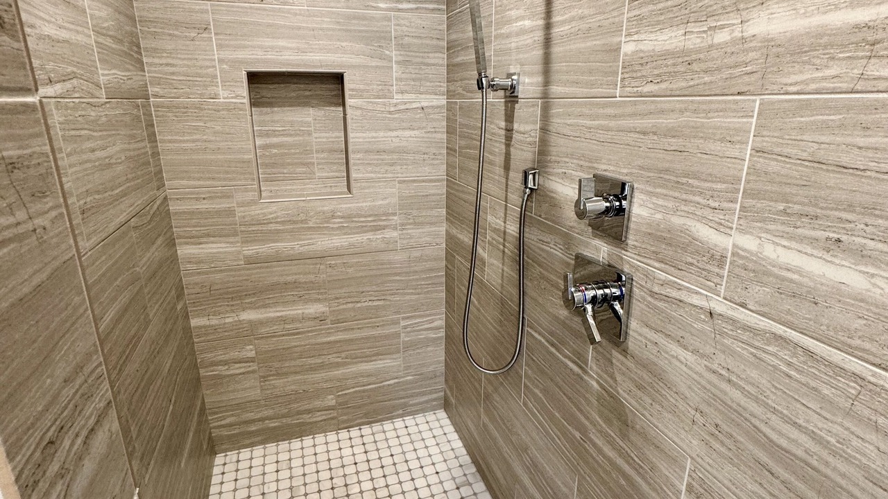 Photo of Bathroom in Downtown Columbus