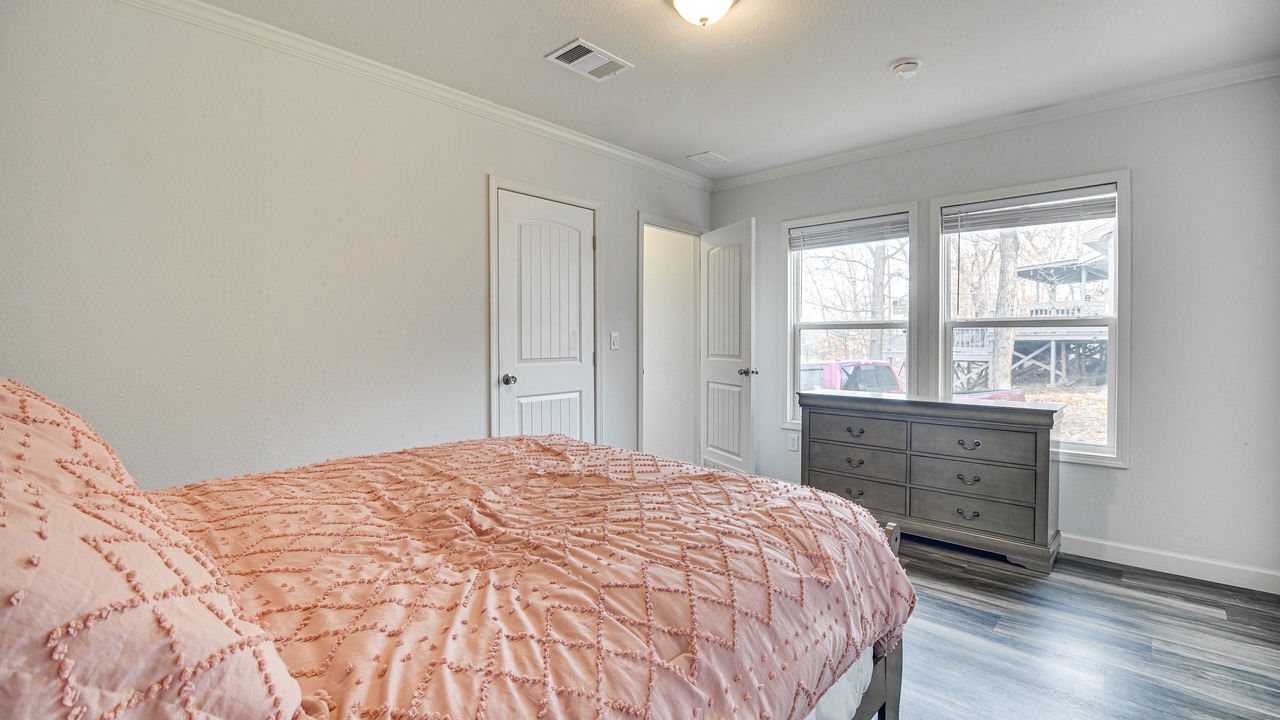 Photo of Bedroom in Dennis