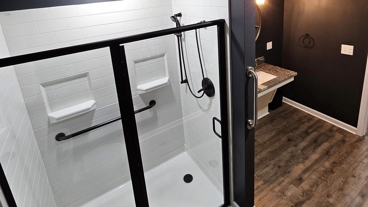 Photo of Bathroom in Holly