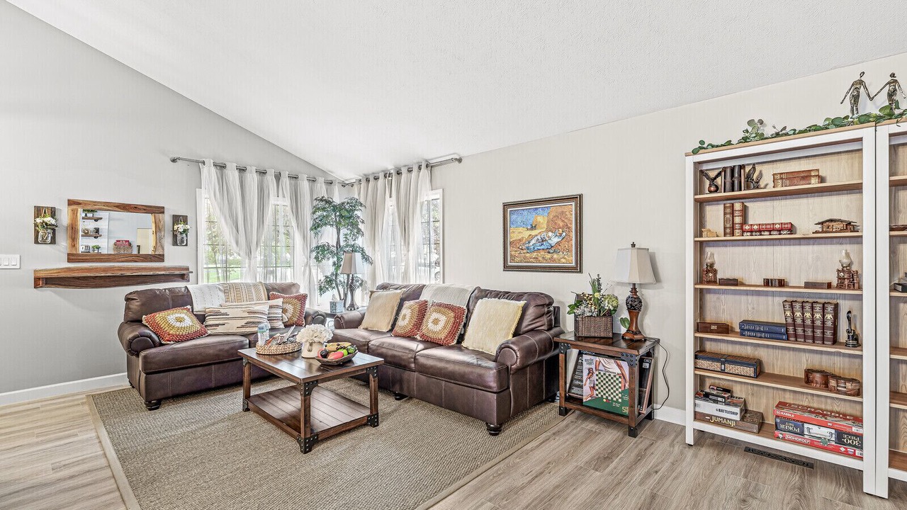 Photo of Livingroom in Noblesville