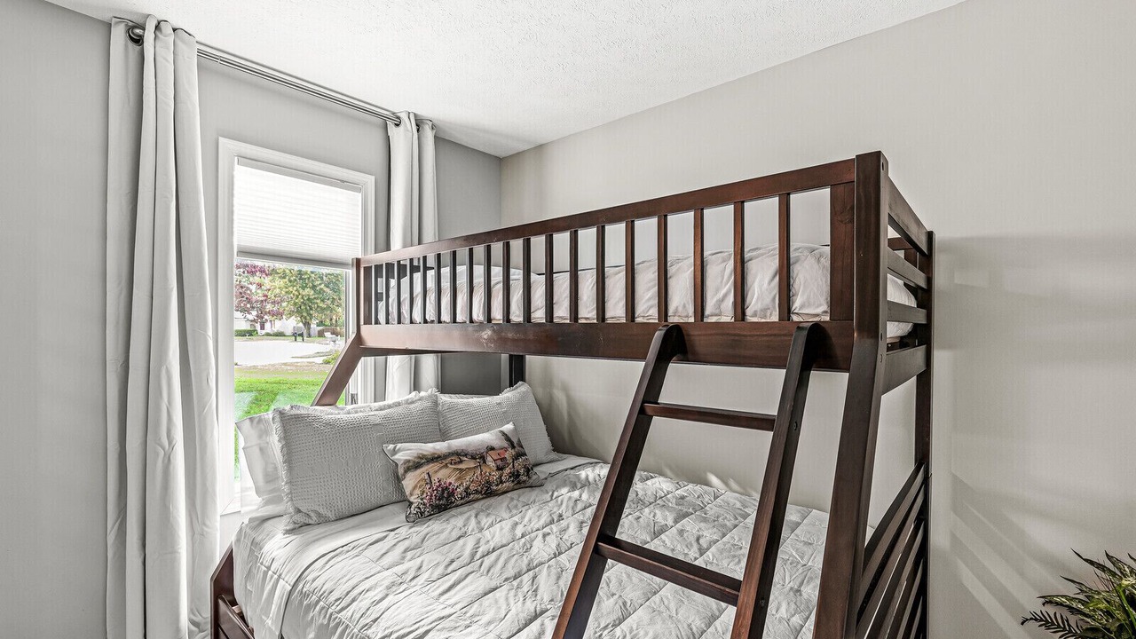 Photo of Bedroom in Noblesville