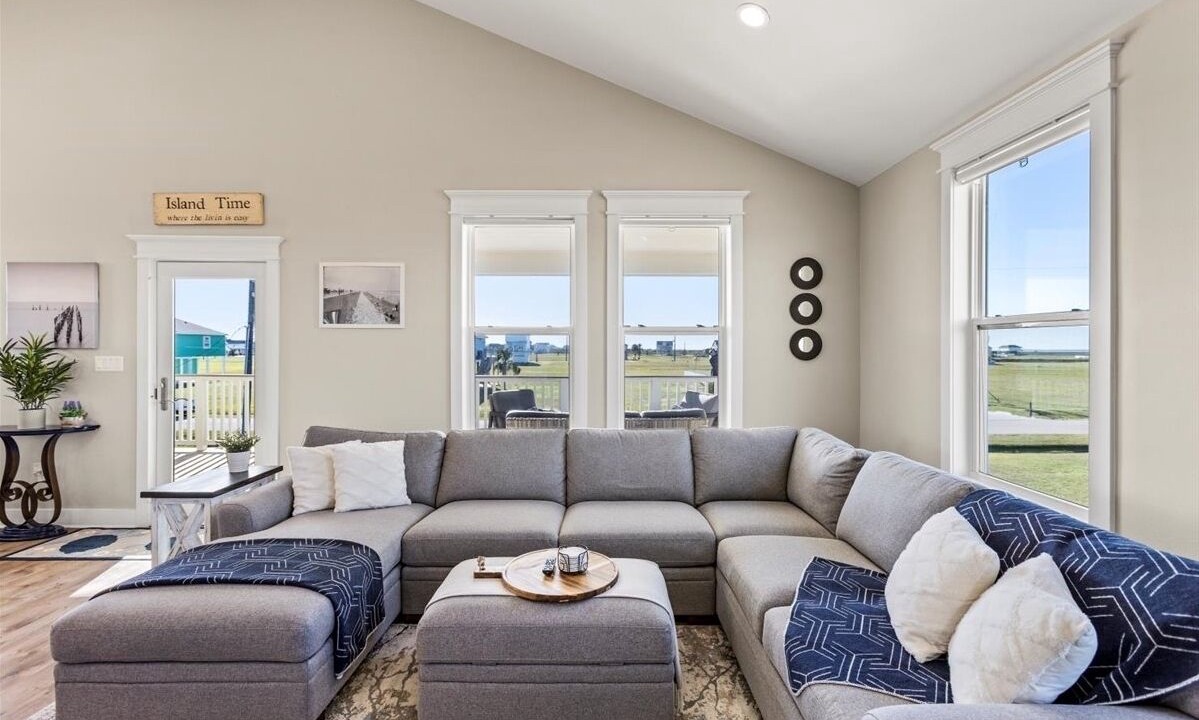 Photo of Livingroom in Indian Beach