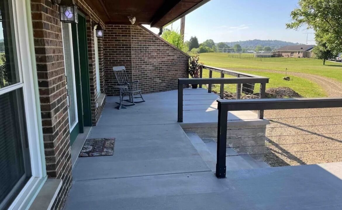 Photo of Patio Balcony in Vevay