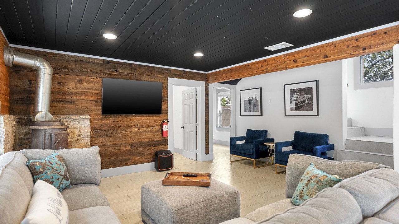 Photo of Bedroom in Spicewood