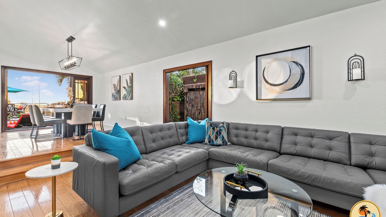 Photo of Livingroom in Rancho Penasquitos