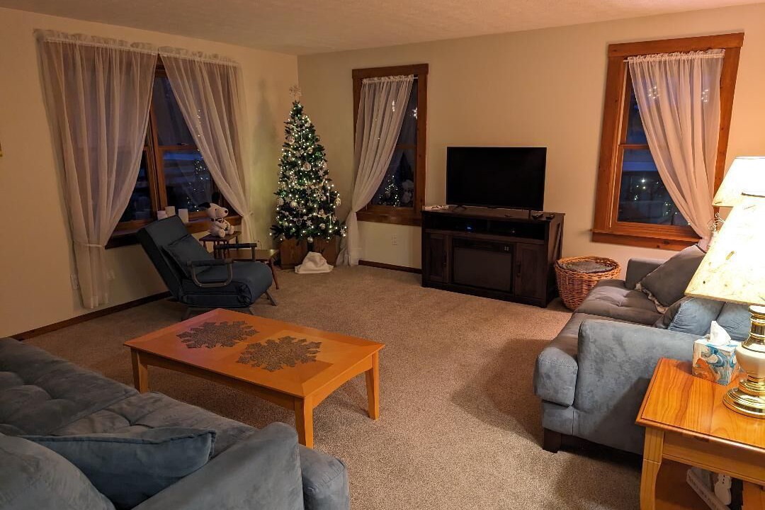 Photo of Livingroom in Lewis Center