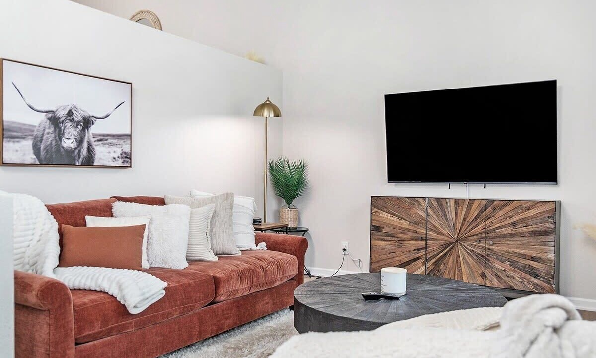 Photo of Livingroom in Millard