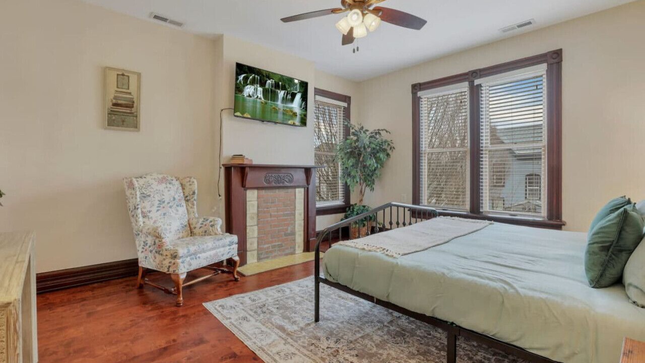 Photo of Bedroom in Olde Towne East