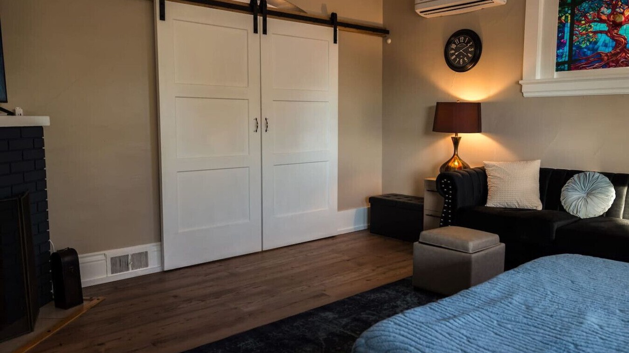 Photo of Bedroom in Massillon