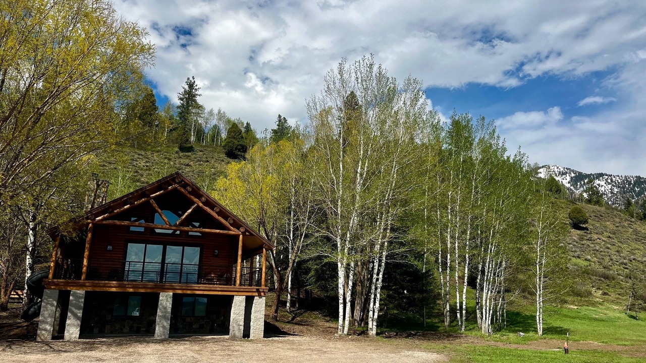 Photo of Others in Alpine Northeast