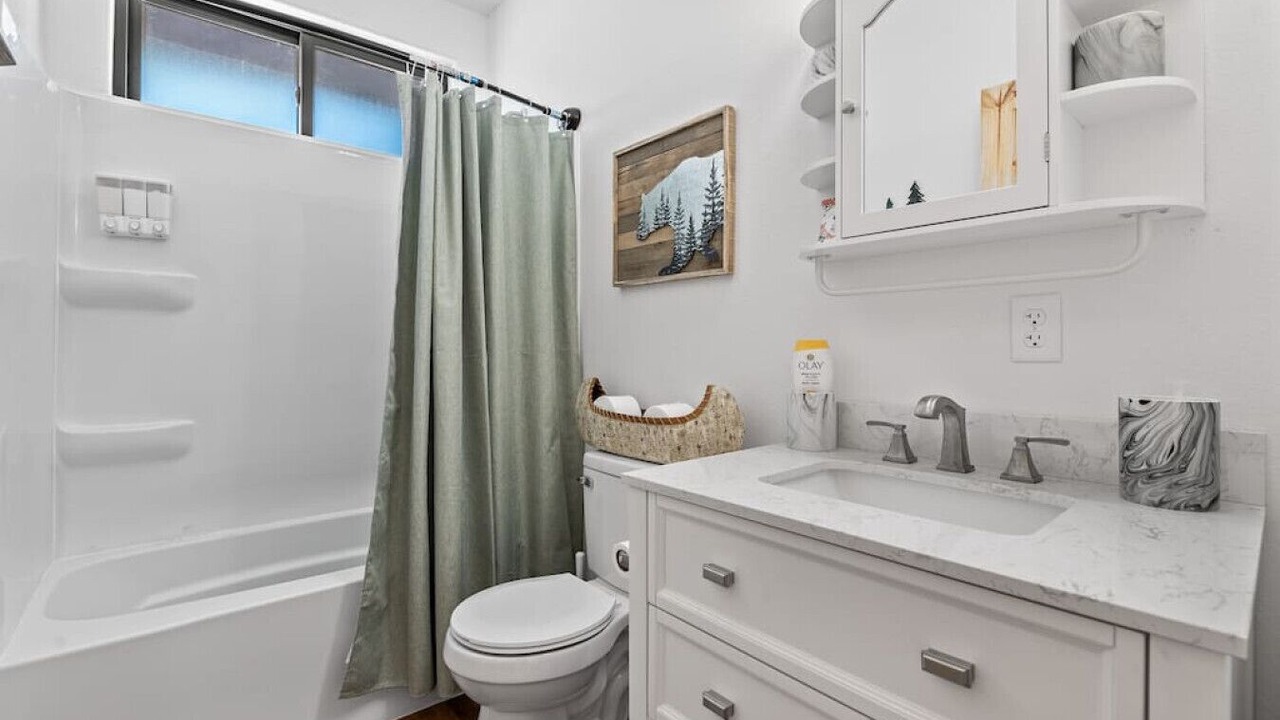 Photo of Bathroom in Spearfish