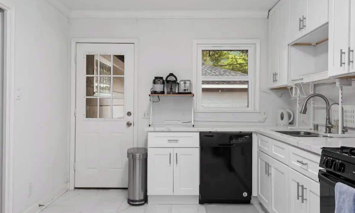 Photo of Kitchen in Braeswood Place