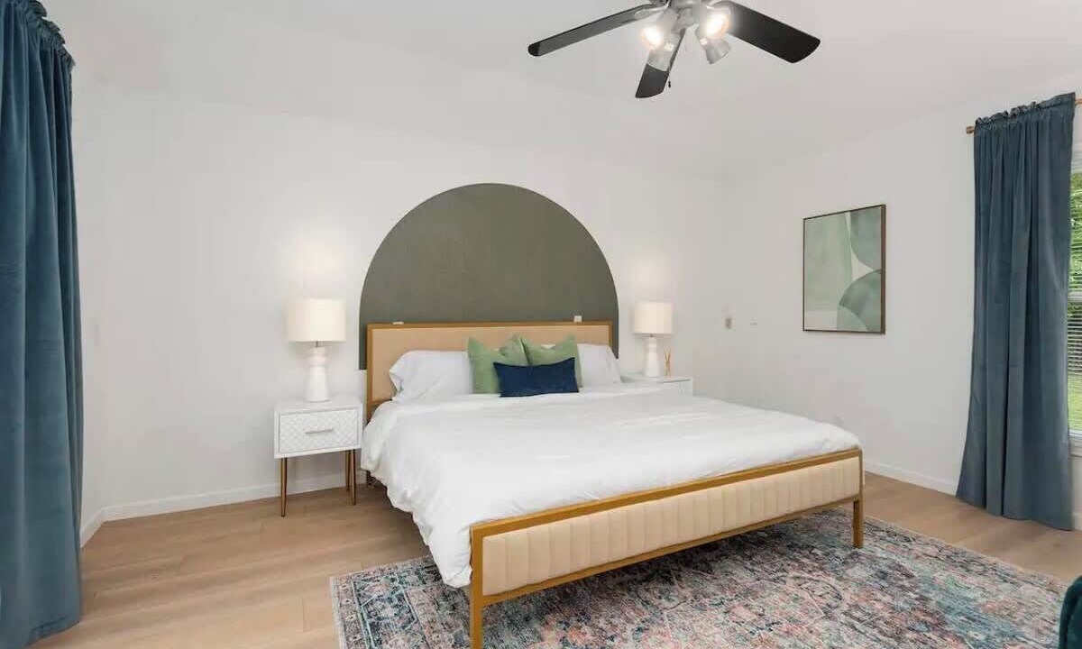 Photo of Bedroom in Braeswood Place