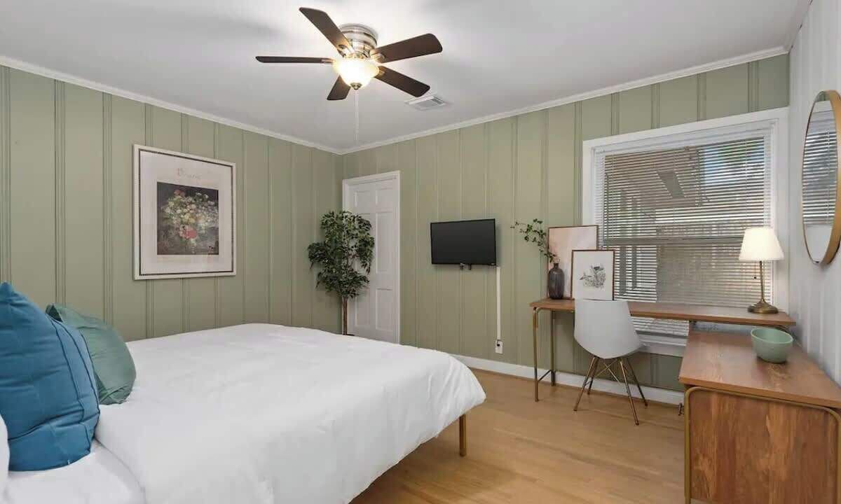 Photo of Bedroom in Braeswood Place