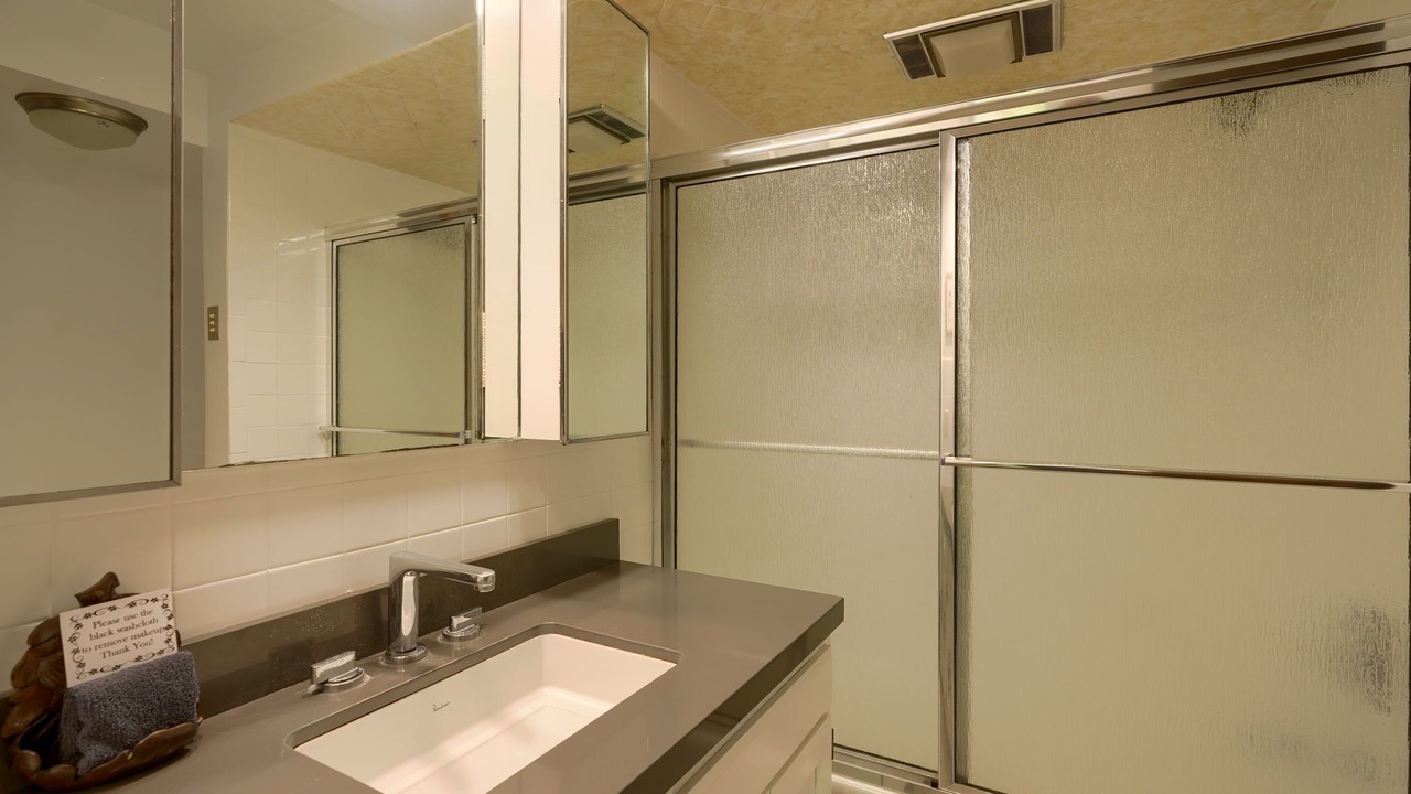 Photo of Bathroom in Sugar Grove