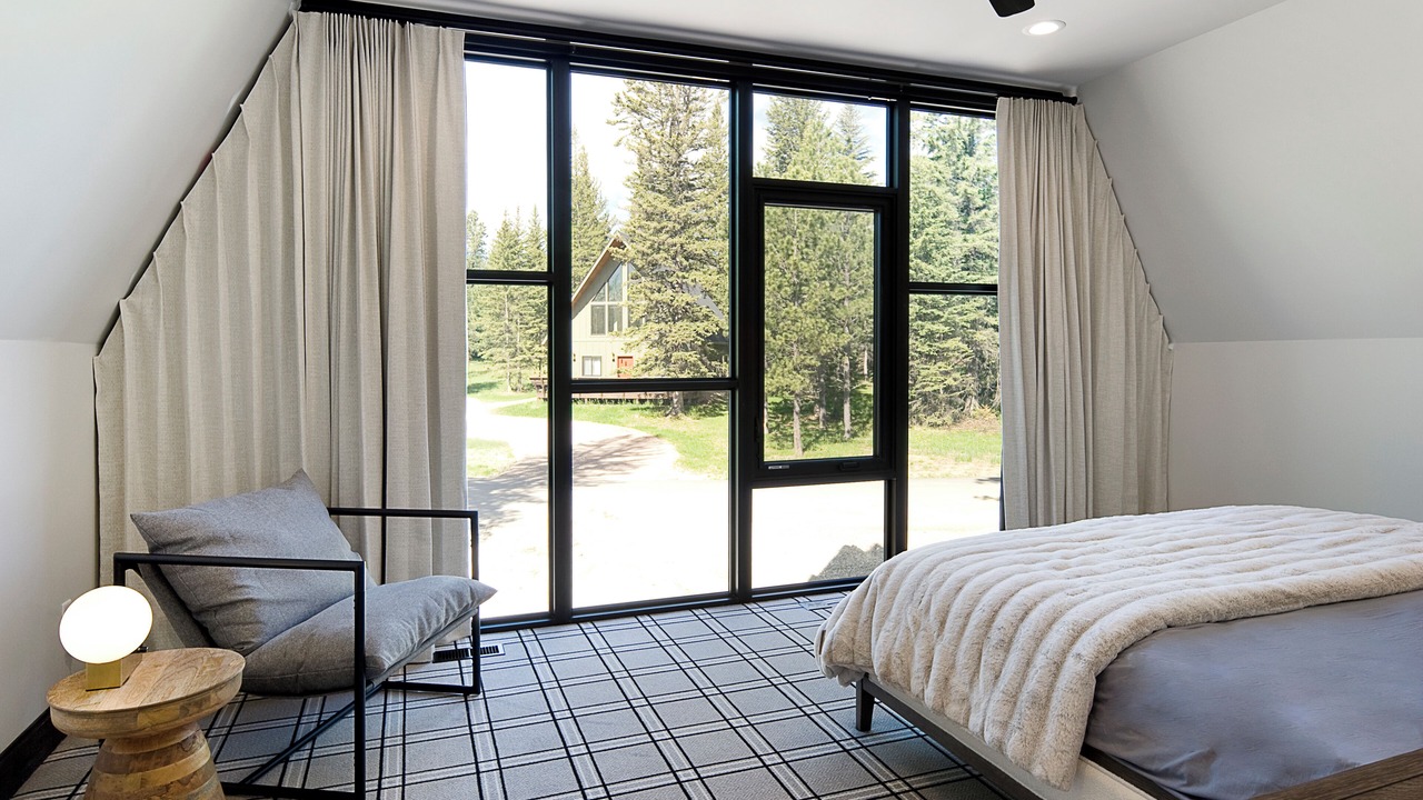Photo of Bedroom in Lead