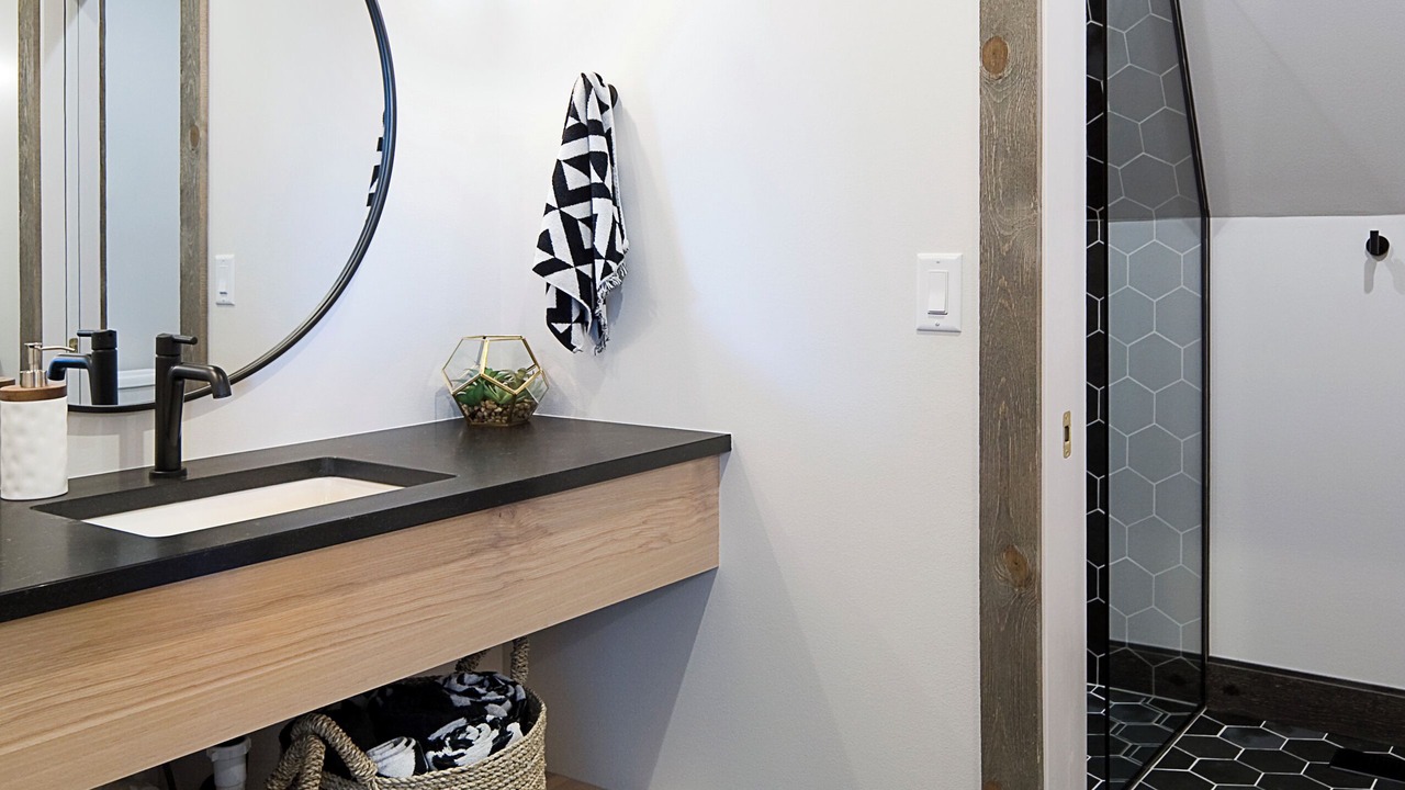 Photo of Bedroom in Lead