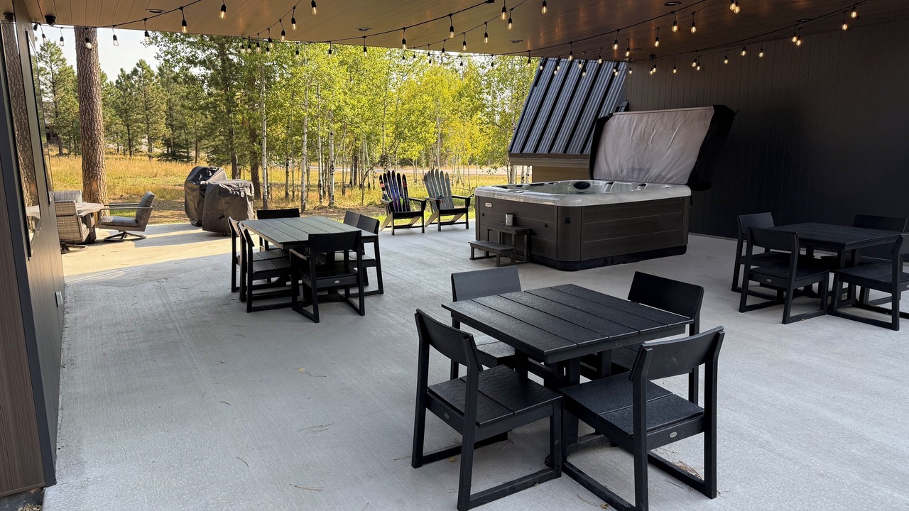 Photo of Outdoor in Lead