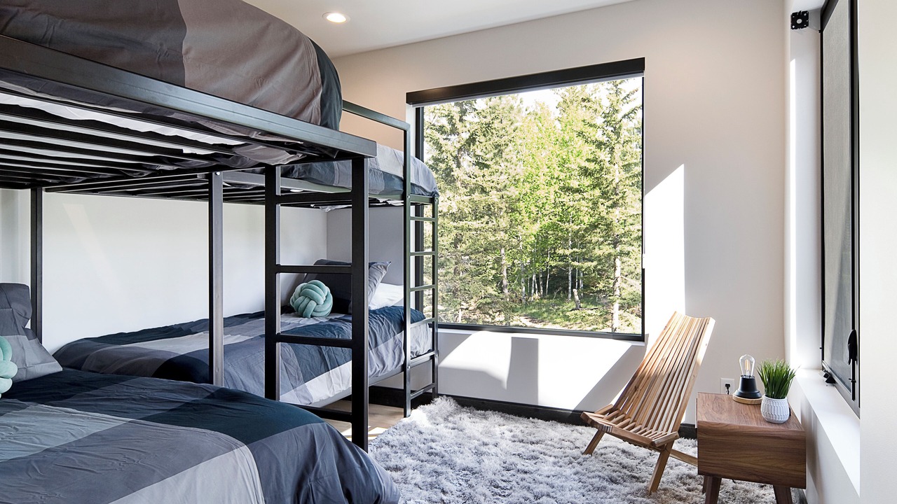 Photo of Bedroom in Lead