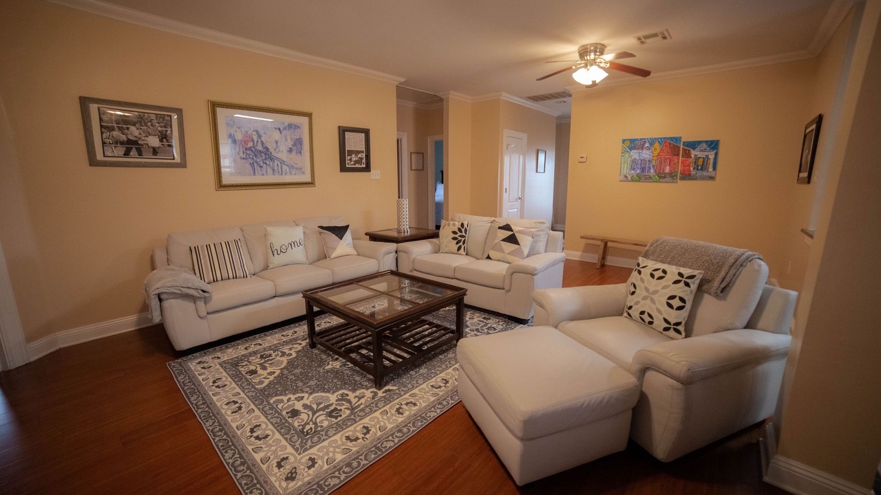 Photo of Livingroom in Arabi