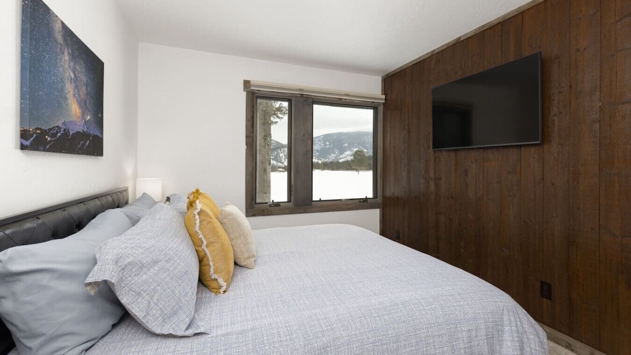 Photo of Others in Big Sky Meadow Village
