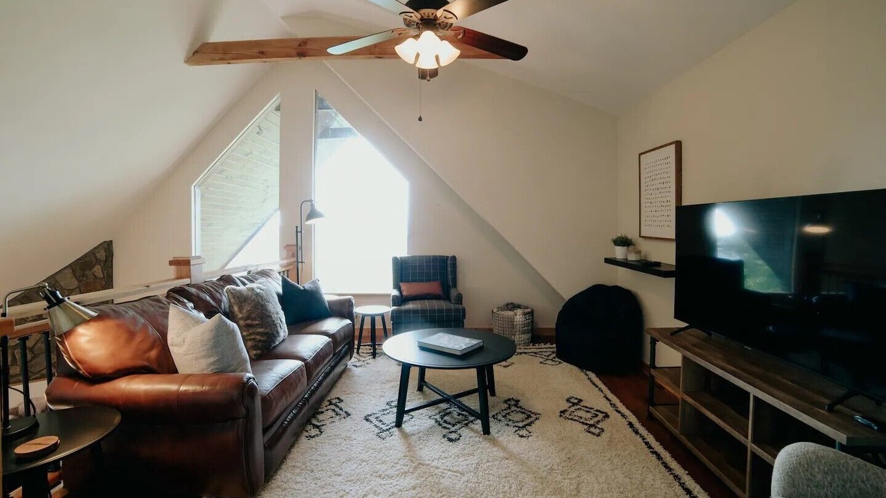 Photo of Livingroom in Bostic