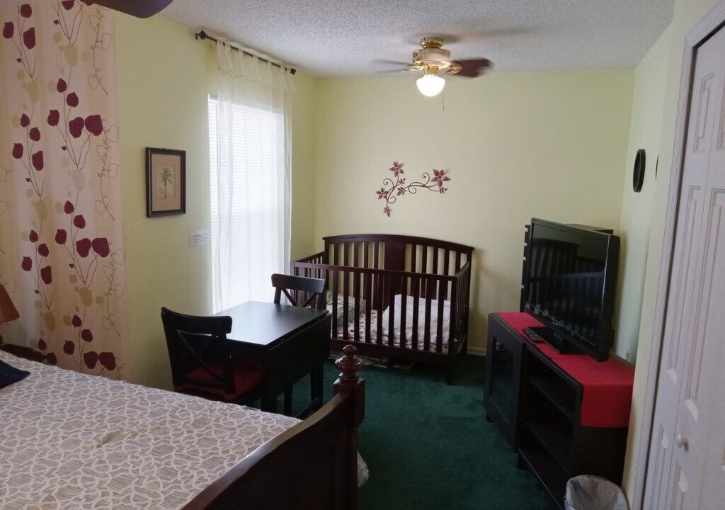 Photo of Bedroom in Crescent Lakes