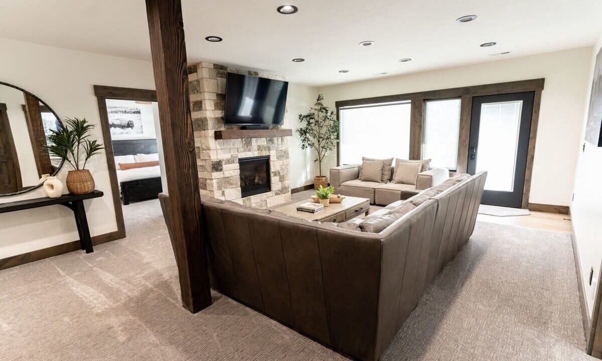 Photo of Livingroom in Island Park